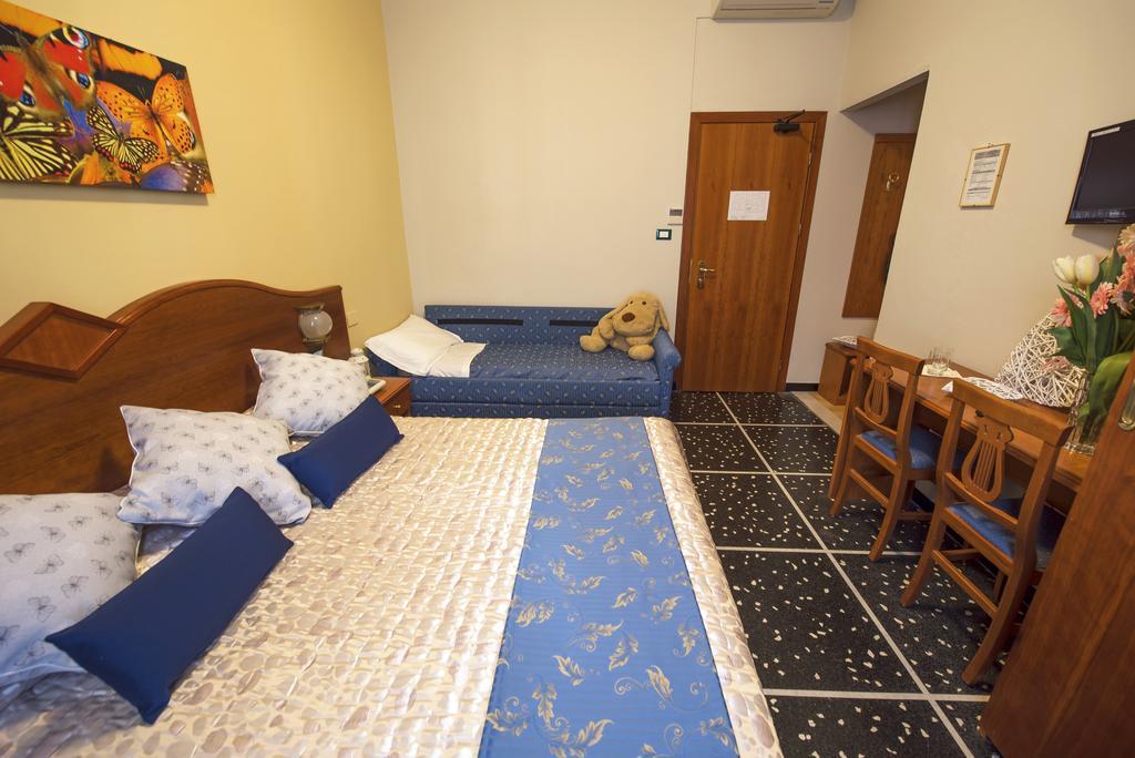 Hotel Bristol Лаванья Экстерьер фото