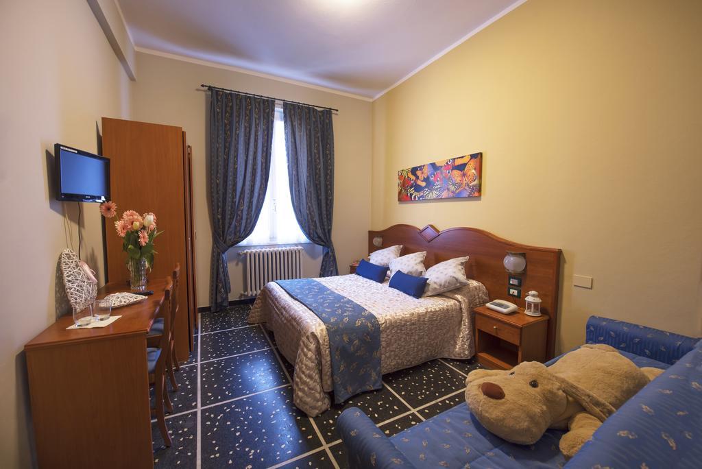 Hotel Bristol Лаванья Экстерьер фото