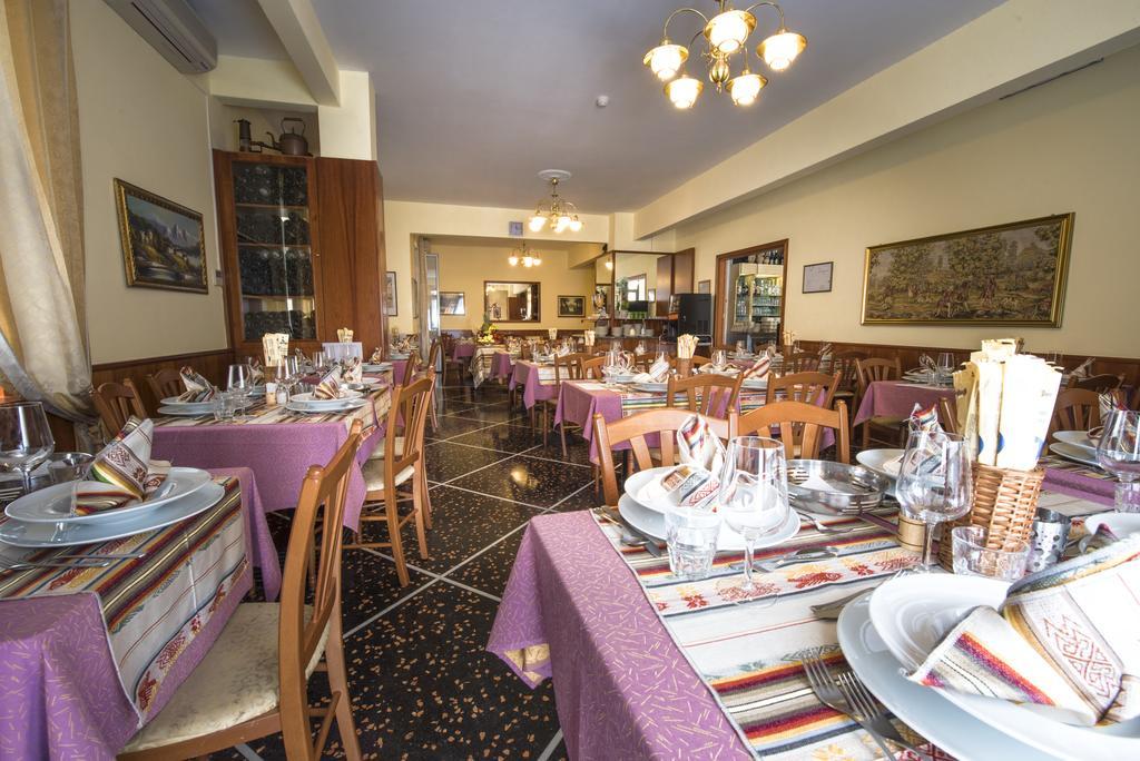 Hotel Bristol Лаванья Экстерьер фото